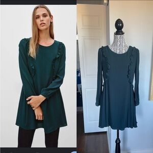 🍀 XL Aritzia Talula Shift Dress. Green. Size 10.